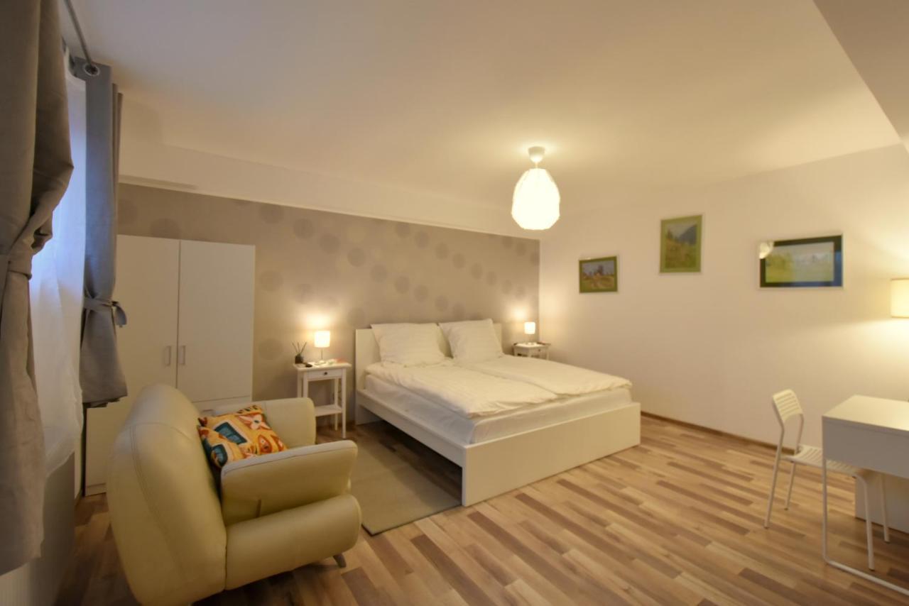 Neferprod Apartments - Is - Cam 06 Timişoara Exterior foto